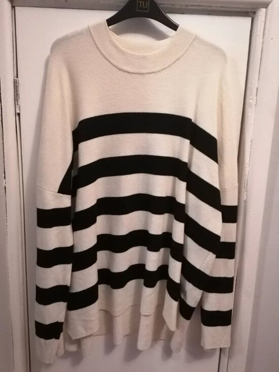 Sweaters - Size 18 striped jumper